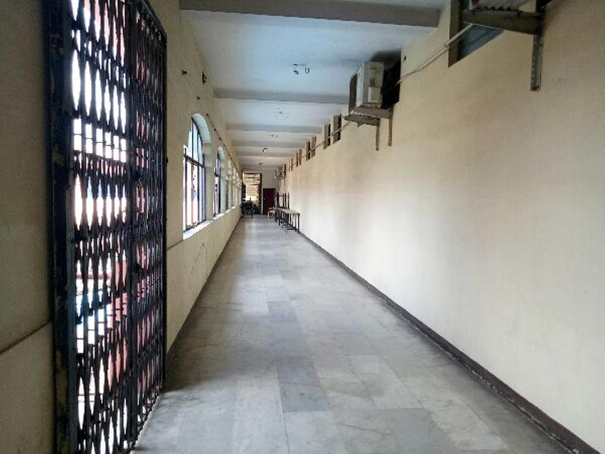 Hotel Blue Star Salem Bagian luar foto